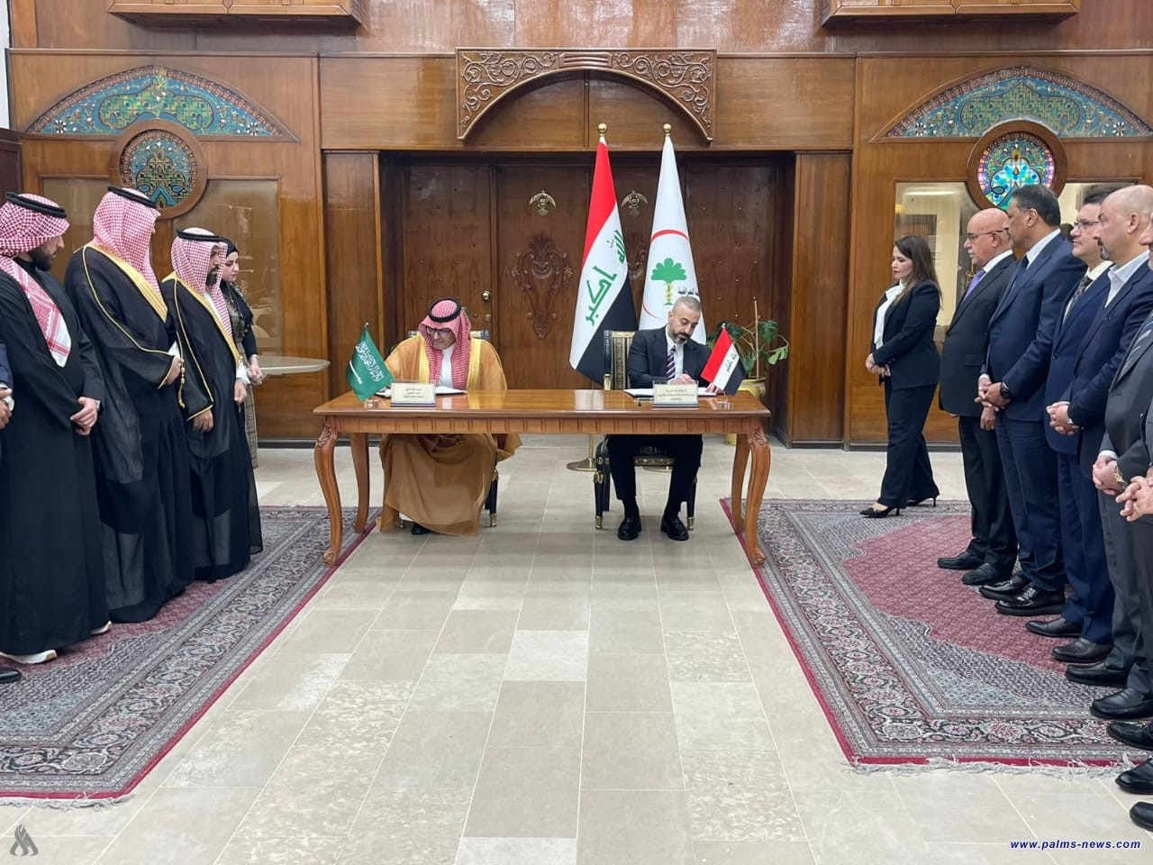 وزارة الصحة توقع على مشروع مراقبة وتطوير جودة الصناعة الدوائية مع شركة سعودية